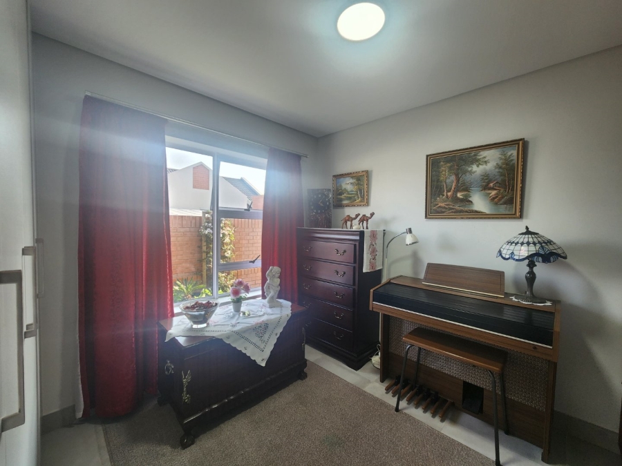 3 Bedroom Property for Sale in Dormehls Drift Western Cape